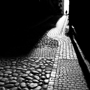 手伸进女朋友内裤里视频网站
